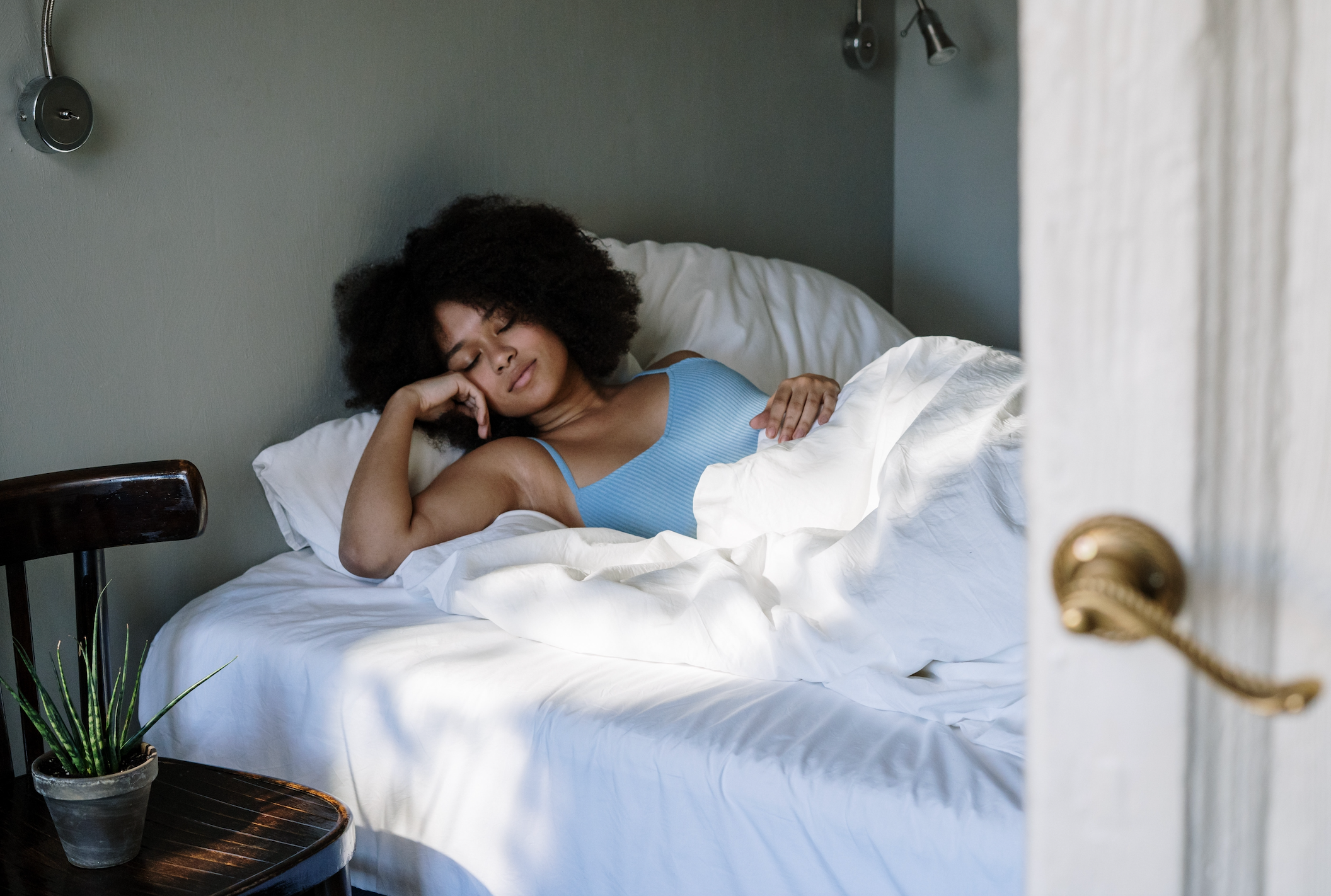 Rest Is Essential To Your Wellbeing: 4 Ways To Achieve The Ultimate Sleep Routine